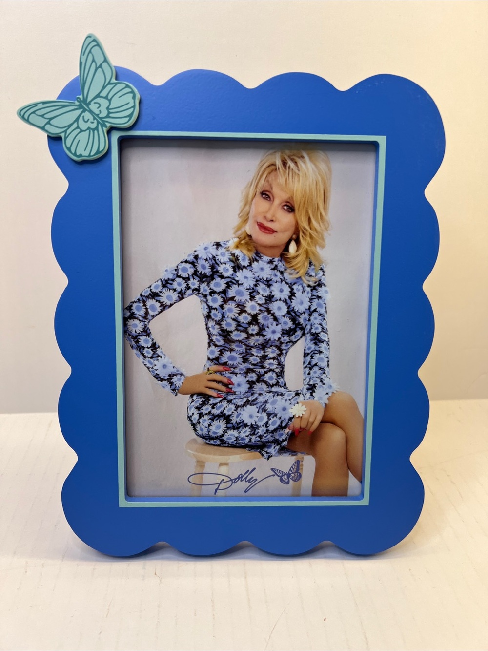 Rare Dolly Parton Blue Scalloped Butterfly Photo Frame - 5” x 7”
